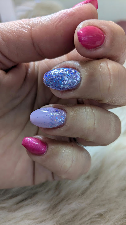 Ongles Et Compagnie Par Marine, Institut De Beauté aux Monts d'Aunay