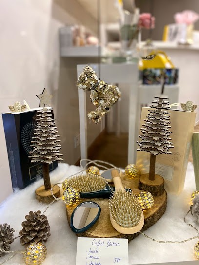 Institut Délice Des Sens. Phytomer-Vie Collection -Lumière Pulsée Ariane Expert-Bachca-Paul&Joe-Yumi Lashes-Harcourt, Institut de Beauté à Pacé