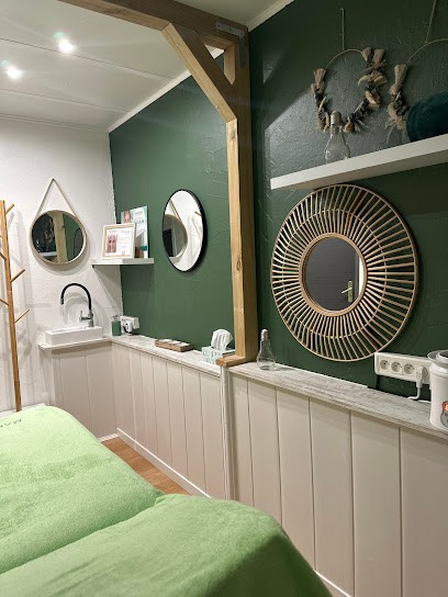 BEAUTY STUDIO By Cristina, Institut de Beauté à Mèze