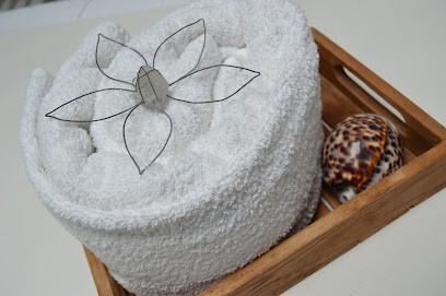 Esprit Flo Bienêtre, Esthéticienne à Salles