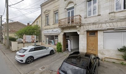 La Fille Au Makeup, Institut de Beauté à Floirac