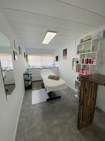 Centre Derma Repair, Institut de Beauté à Chanac-les-Mines