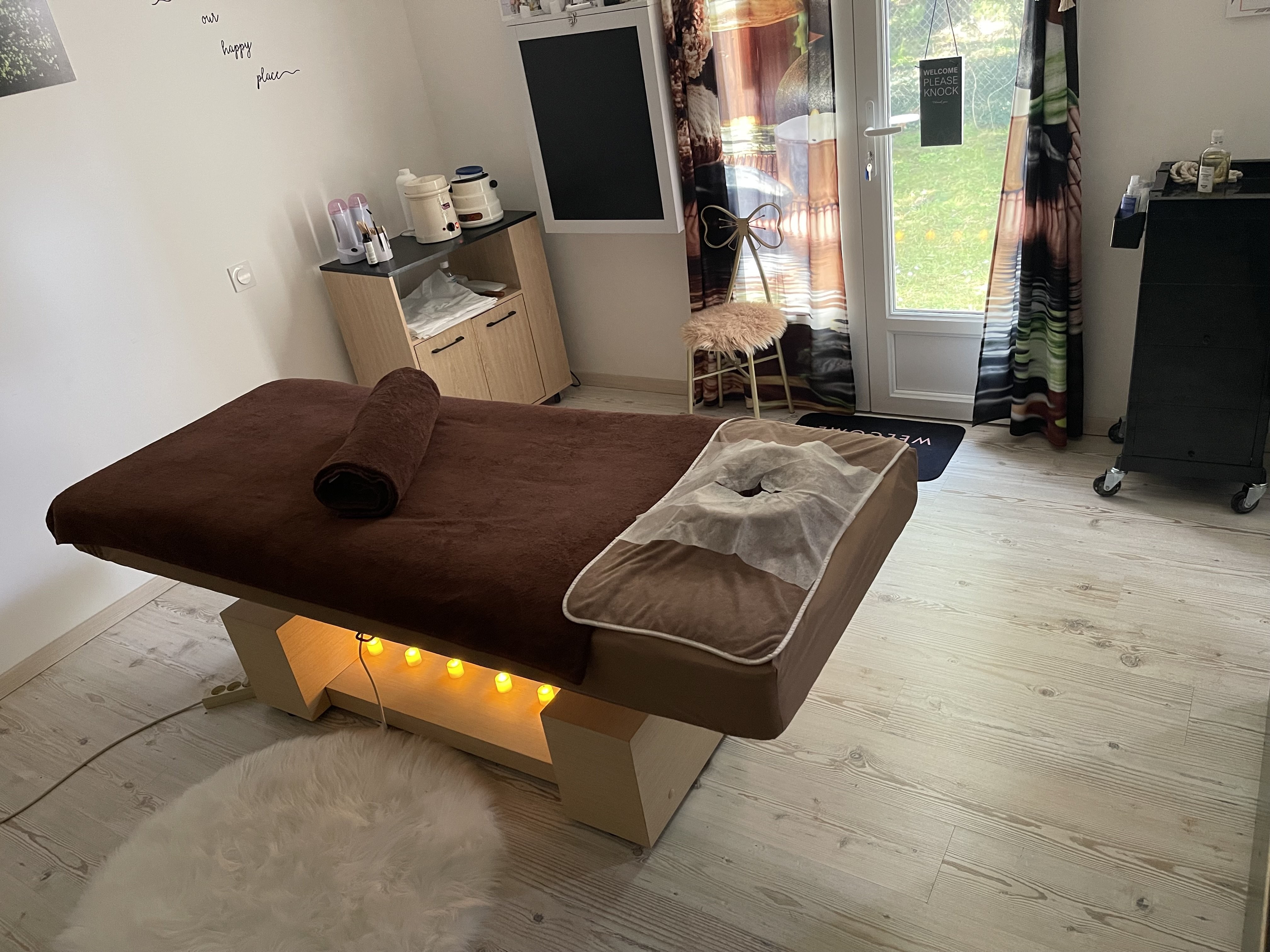 Le Cocon D’ElisAnne, Institut de Beauté au Château-d'Oléron