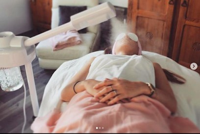 Laurie Beauty, Esthéticienne à La Turbie