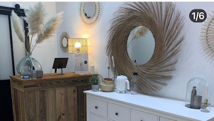 Balata Beauté. Drainage Lymphatique Renata Manucure Onglerie Microblading Maquillage Permanent Phibrows Extensions De Cils, Institut de Beauté à La Tronche