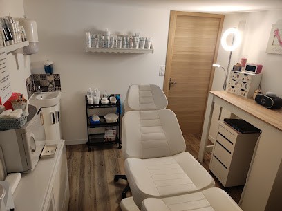 La beauté de l'Oison, Esthéticienne à Saint-Cyr-la-Campagne