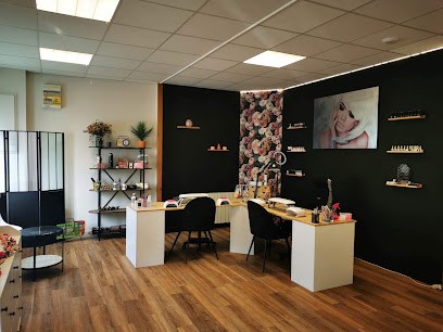 Une Douceur Colorée, Institut de Beauté à Trans-la-Forêt