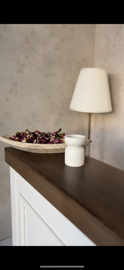 𝐍𝐚𝐭𝐮𝐫𝐚𝐥𝐛𝐞𝐚𝐮𝐭𝐲'𝐑 Institut De Beauté à Saint-Marcel