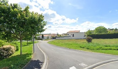 Adriane Navarro Socio-esthéticienne, Institut de Beauté à Oudon