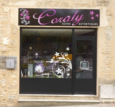 Institut De Beauté Coraly Macon, Institut de Beauté à La Roche-Vineuse