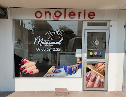 Onglerie De Ris, Institut de Beauté à Ris-Orangis