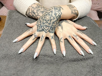 Hélène French Touch, Institut de Beauté à Saint-Jean-de-la-Ruelle