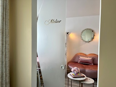 Thuy Lashes, Institut de Beauté à Plaisir