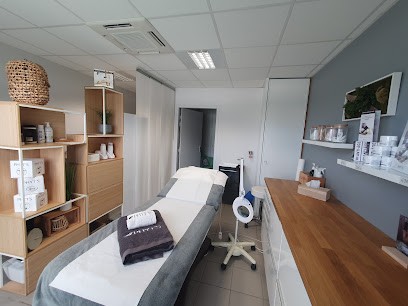 Natur'Hall, Institut de Beauté à Lacenas