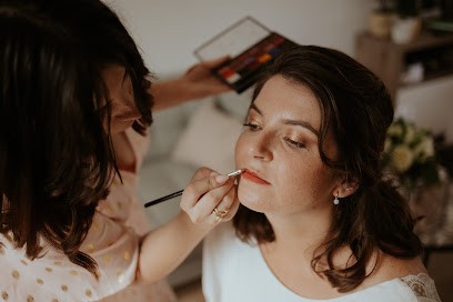Ophélie DE ARAUJO - Maquilleuse Professionnelle, Institut de Beauté à Sannois