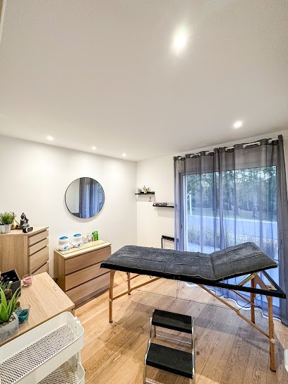 Jeanne Nagouas, Institut de Beauté à Tosse