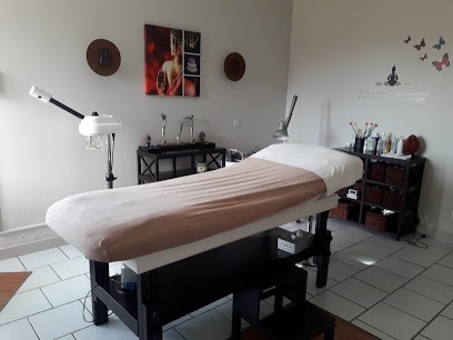 Institut De Beauté Chabrolin Christelle, Institut de Beauté à Labégude