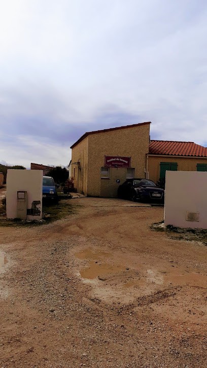 DOUCES MANIES, Institut de Beauté à Pia