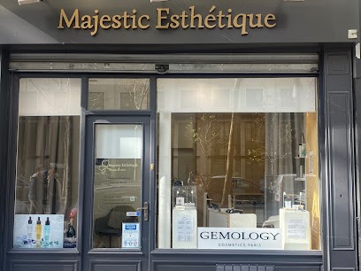 Medic & Laz, Institut de Beauté à Paris 07