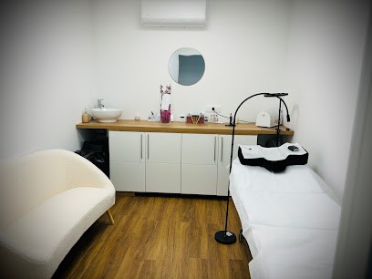 L'INSTITUT BEAUTE ET CILS - PUGET SUR ARGENS - INSTITUT DE BEAUTE, Institut de Beauté à Puget-sur-Argens