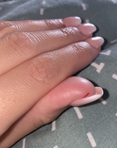 Titia Nail’s Esthétique&onglerie, Institut de Beauté à Neufchâtel-en-Bray