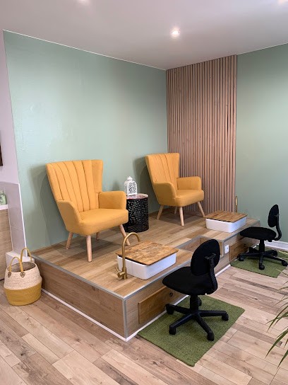 RÉV'ELLE-MOI, Institut de Beauté à Barbey