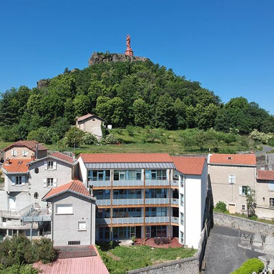 Julie Colonnier - Au Fil des Odeurs - Esthéticienne, Aromathérapie & Huiles essentielles, Institut de Beauté à Aiguilhe