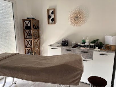 L'institut Des 5 Sens, Esthéticienne à Montbozon