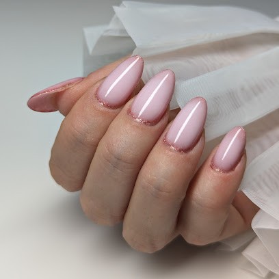 L'Effet Plummy. Prothésiste Ongulaire, Rehaussement De Cils, Browlift., Institut de Beauté à Plancherine