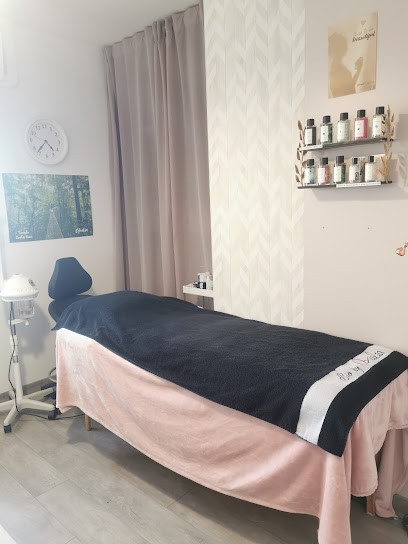 Le Coin Beauté De Clémence, Esthéticienne à Ludon-Médoc