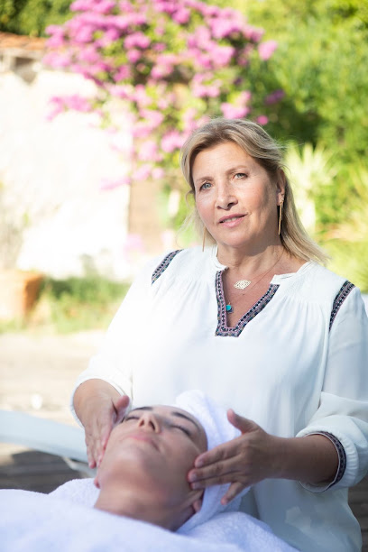 Nathalie Memran Facialiste - Expertise Du Massage Visage À Allauch Institut De Beauté à Allauch