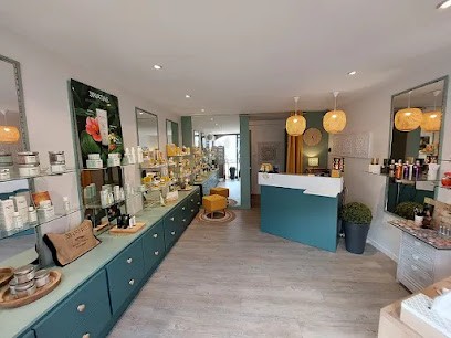 Athéna Institut De Beauté, Institut de Beauté à Quimper