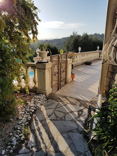 Le Studio Du Maquillage, Institut de Beauté à Mougins