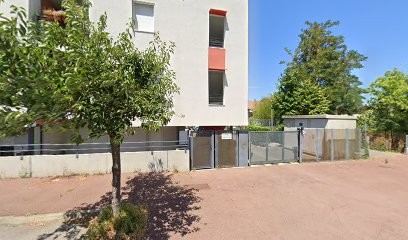 L'instant Pour Soi - Ongles Et Cils, Institut de Beauté à Saint-Marcellin