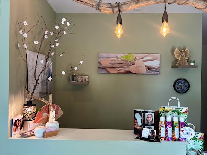 A Fleur De Peau, Institut de Beauté à Villeneuve-de-Rivière