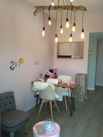 Lucils, Institut de Beauté à Boisset-et-Gaujac