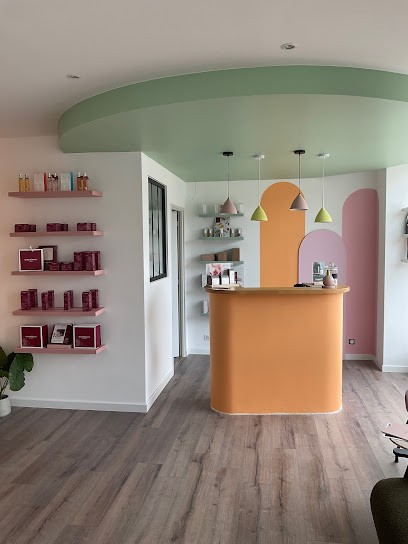 L'appart Beautés | Maison Esthétique | Drainage Renata França | HydraFacial | Cinqmondes, Institut de Beauté à Seloncourt