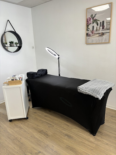 L'atelier De Julie Institut De Beauté à Hagetmau