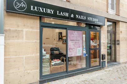 Luxury Lash & Nails Studio, Institut de Beauté à Poissy