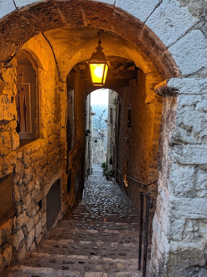 Soc Le Tilleul Menthe, Institut de Beauté à Saint-Paul-de-Vence