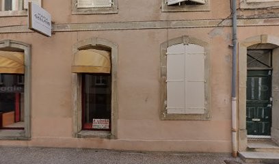 Agnes Obermeyer, Institut de Beauté à Lunéville