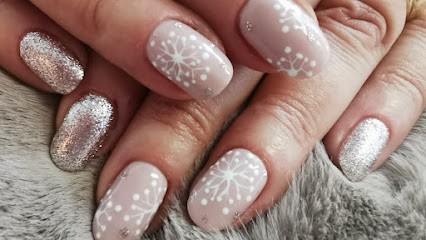 Beauté & Ongles Magalie, Institut de Beauté à Évreux