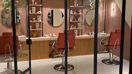 Facekult By Aesthé - Le Bon Marché Rive Gauche, Institut de Beauté à Paris 07