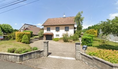 Posty Sylviane, Institut de Beauté à Dung