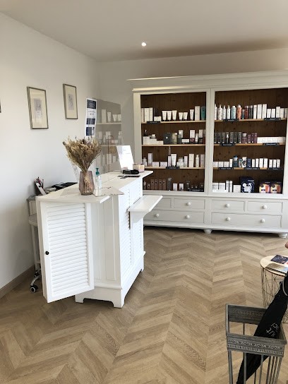 L Instant De Beaute, Institut de Beauté à Saint-Seurin-sur-l'Isle