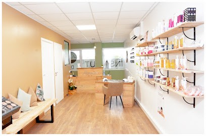 Institut De Beauté Alinesia, Institut de Beauté à Narrosse