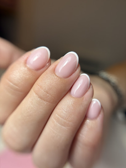 Jolie Sudiste Nails Institut De Beauté au Pradet