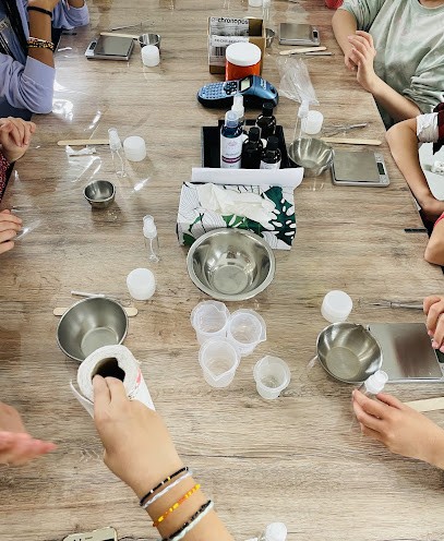 Mon Essentiel Nora, Institut de Beauté à Marsilly