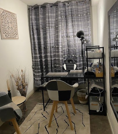 Milana nails, Esthéticienne à Bègles