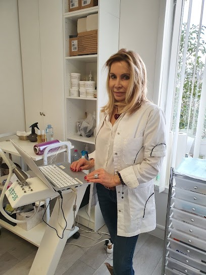CENTRE VISAGES AZ DOLORES, Esthéticienne à Neuilly-sur-Seine